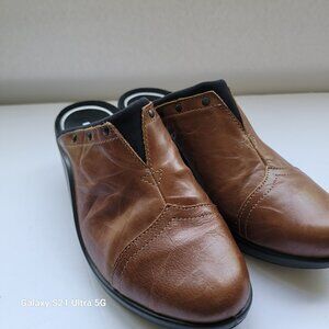 Romika Ladies Slip On Mules. Sz 7.5 Brown. Leather
